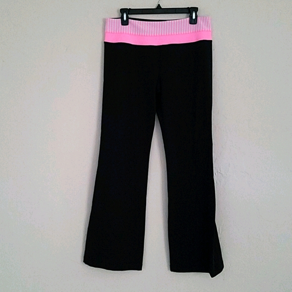 lululemon athletica Pants - NWOT - the best pants! Lululemon athletica Groove Pants size 12